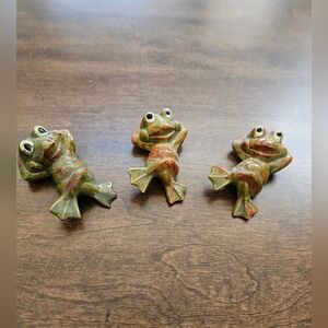 Vintage Duncan Ceramics 1975 Figurines Anthropomorphic Frogs